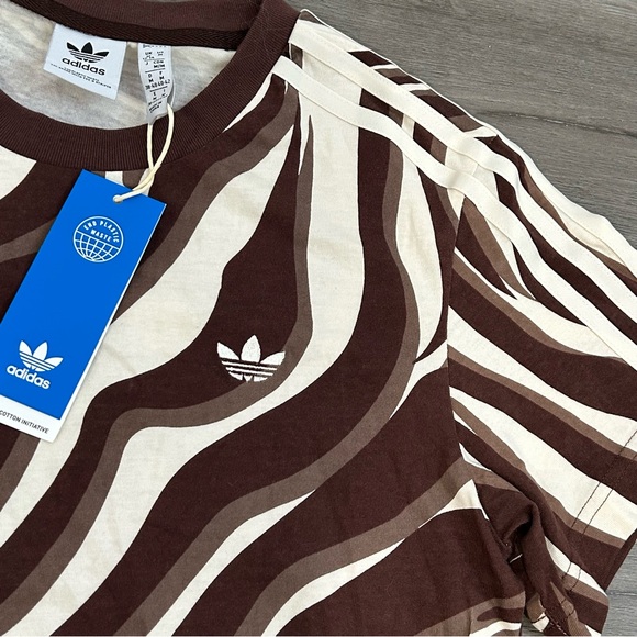 adidas Originals animal three stripe zebra print t-shirt brown Women’s Sz medium - Picture 4 of 9